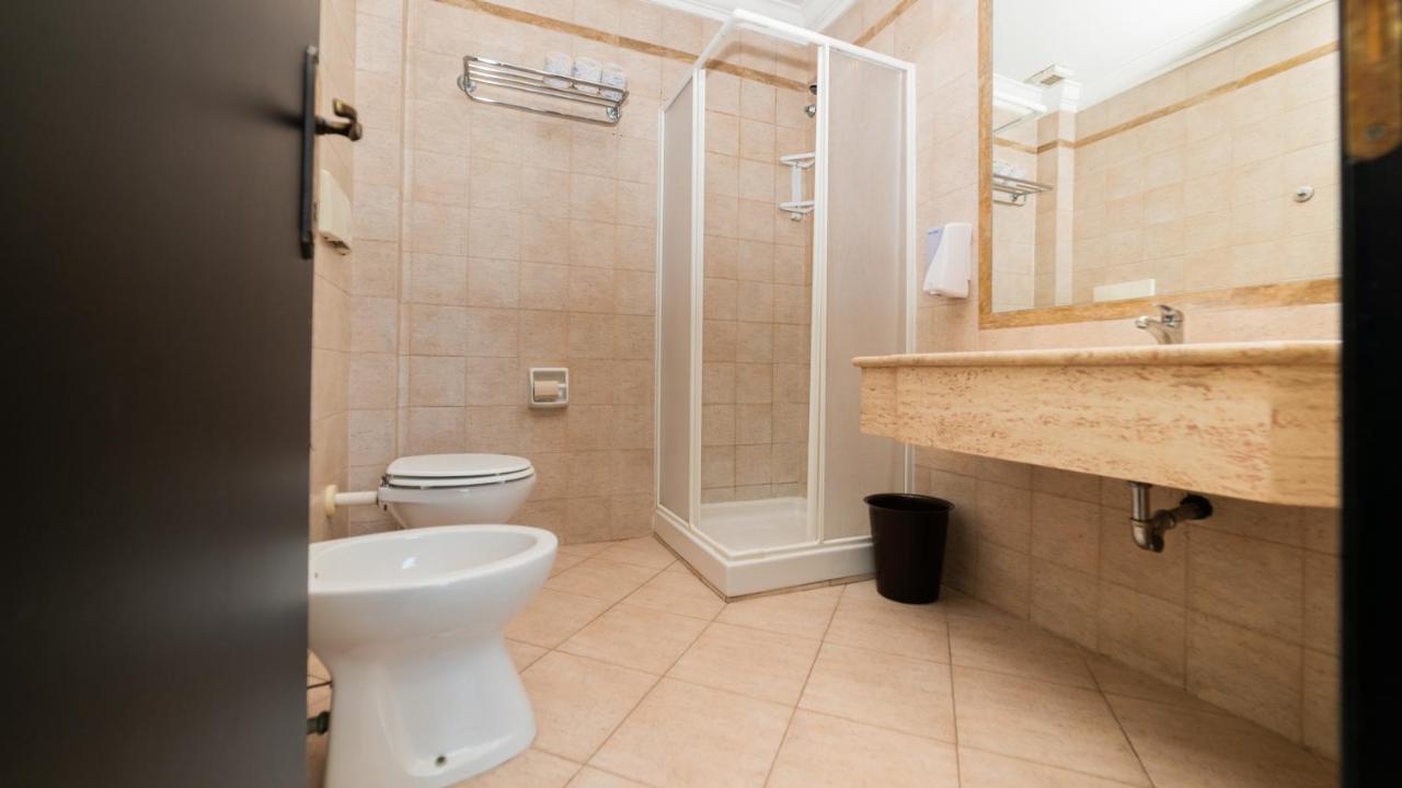 רומא Hotel Center 3 מראה חיצוני תמונה