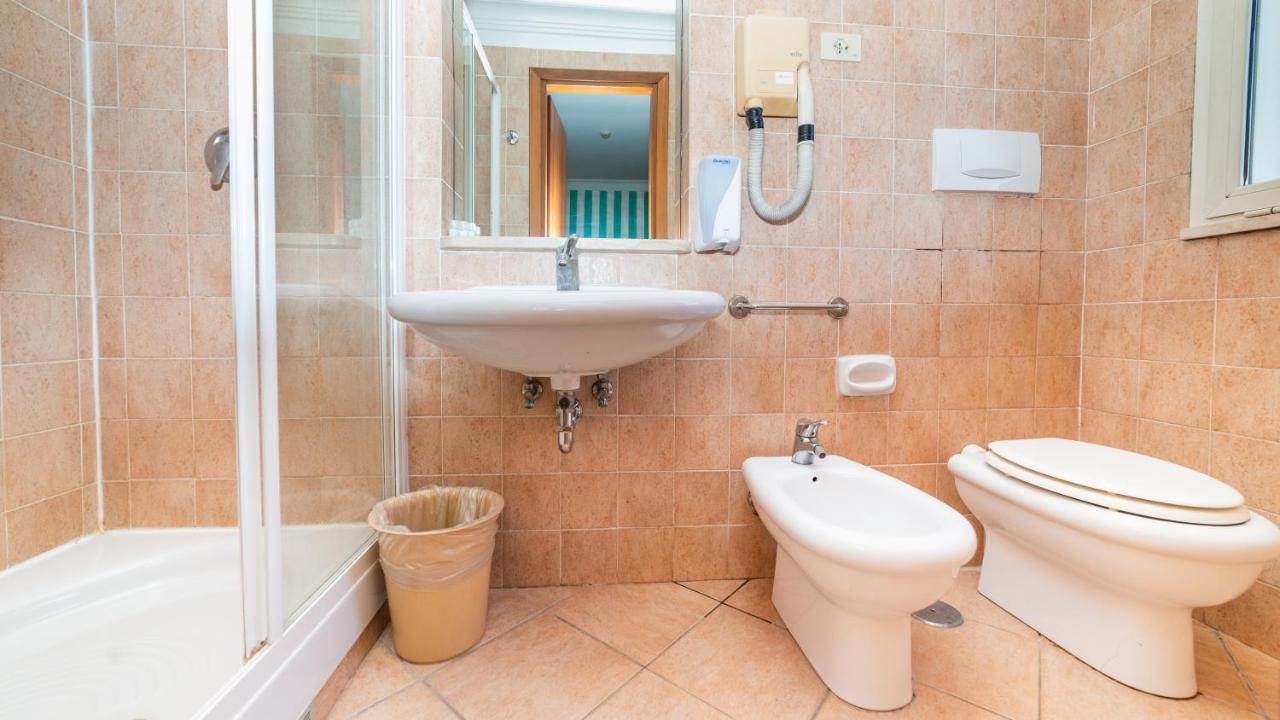 רומא Hotel Center 3 מראה חיצוני תמונה