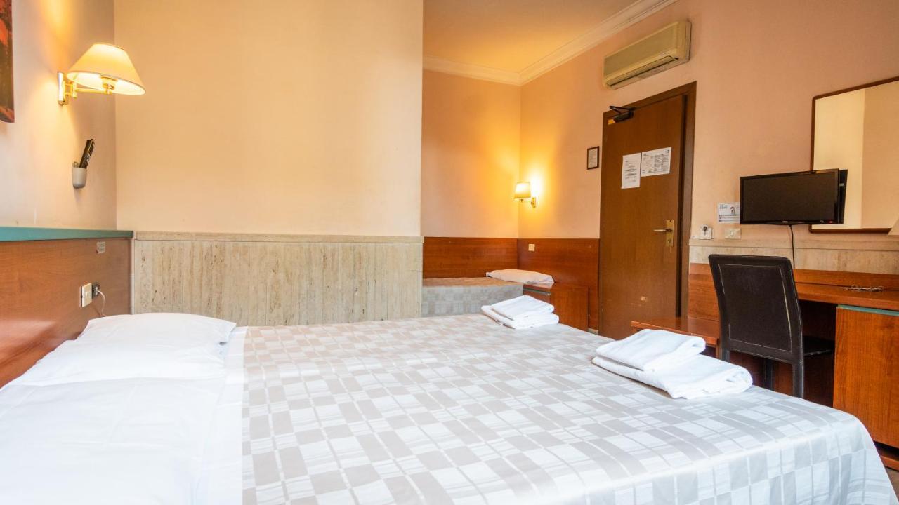 רומא Hotel Center 3 מראה חיצוני תמונה