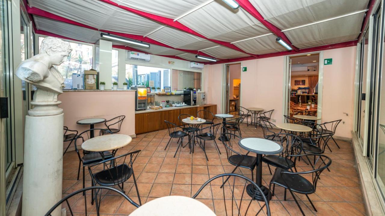 רומא Hotel Center 3 מראה חיצוני תמונה