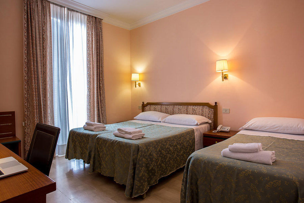 רומא Hotel Center 3 מראה חיצוני תמונה