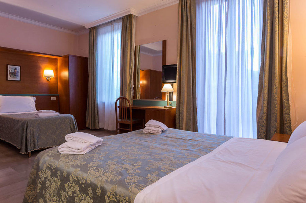 רומא Hotel Center 3 מראה חיצוני תמונה