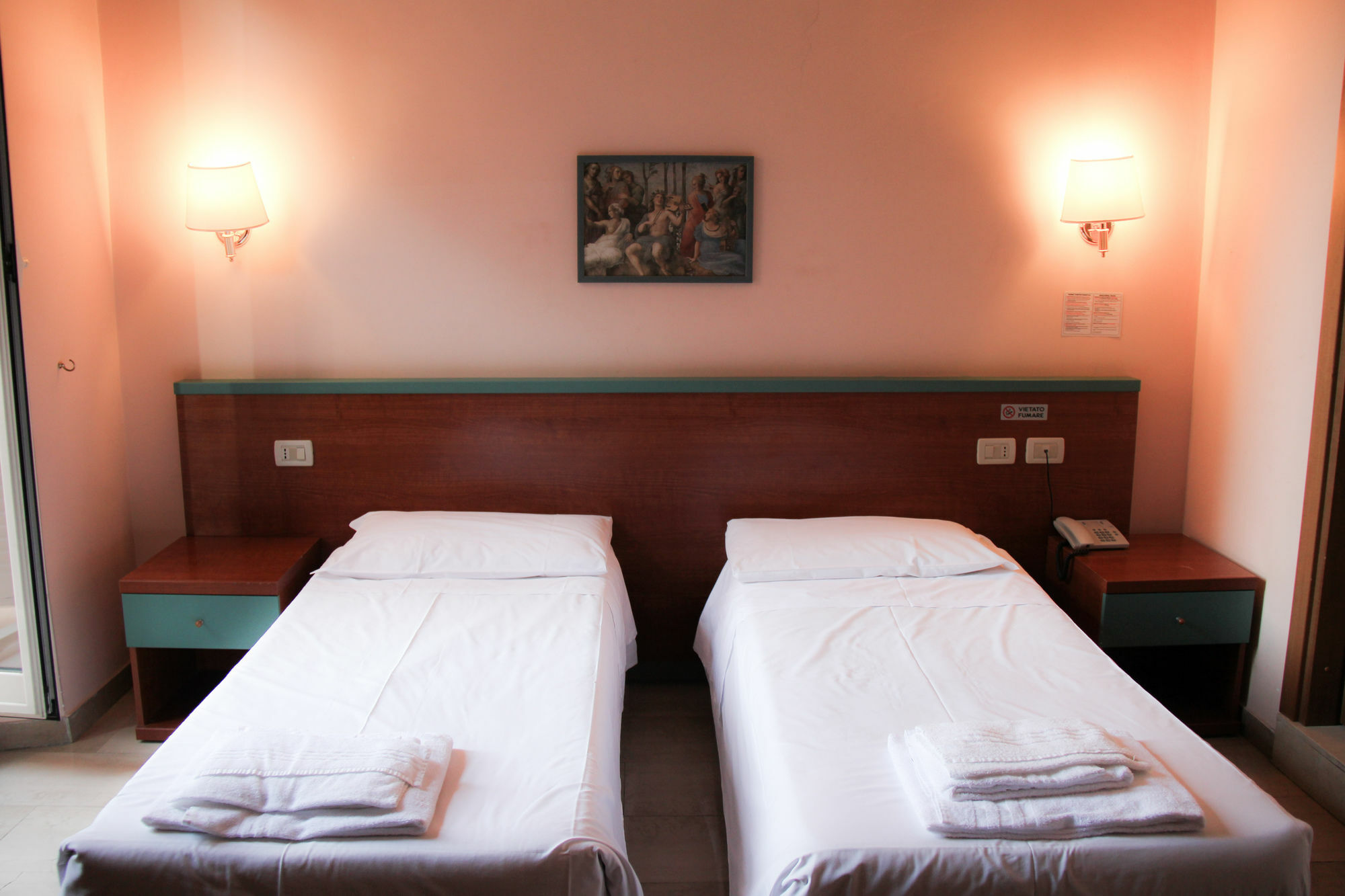 רומא Hotel Center 3 מראה חיצוני תמונה